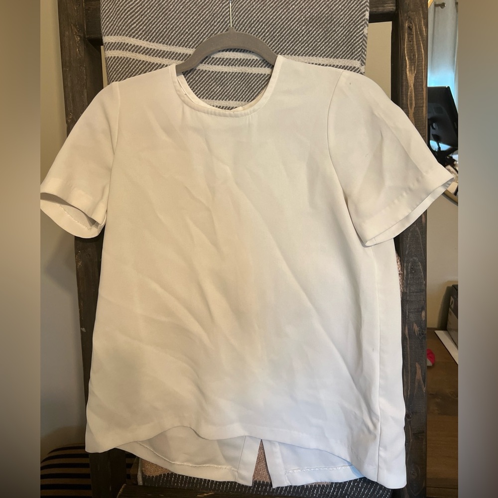 Madewell Industry Button-Back Structured Poly Top With Hi-lo Hem XS